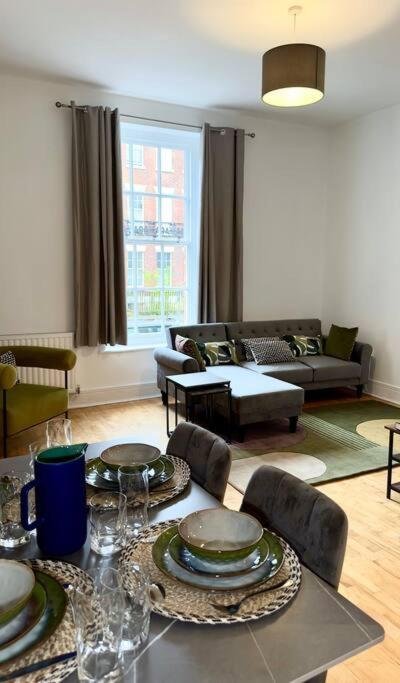 The Quirky Quarter- 2Bedrooms Apartment Ливерпуль Экстерьер фото
